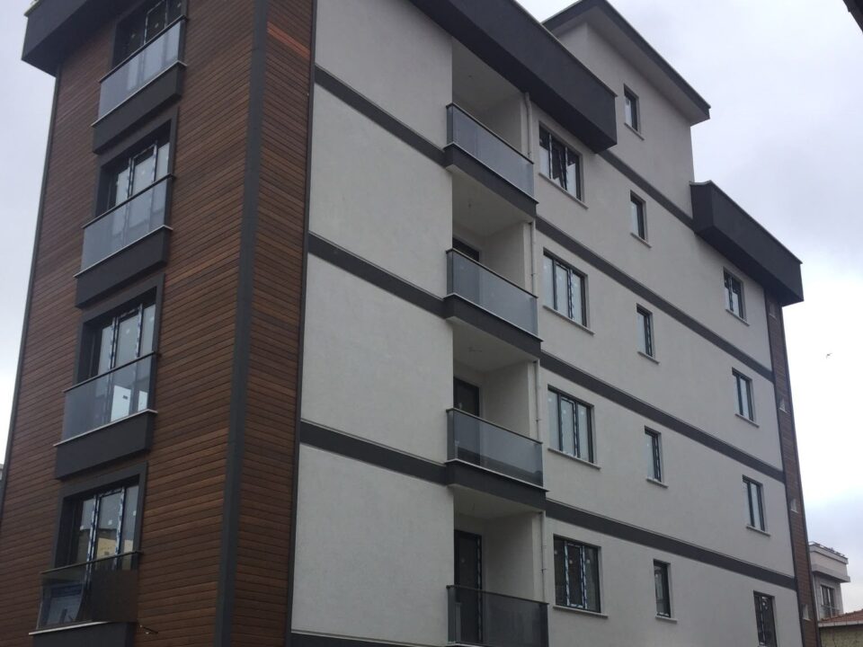 Çelikler Konut tamamlanan konut projesi cephesi